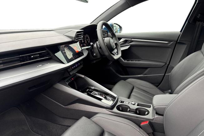 AUDI A3 Photo 2