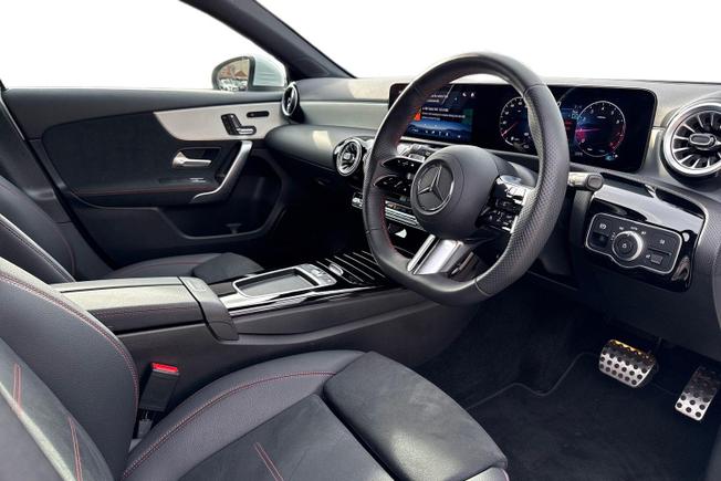 MERCEDES-BENZ A Class Photo 6