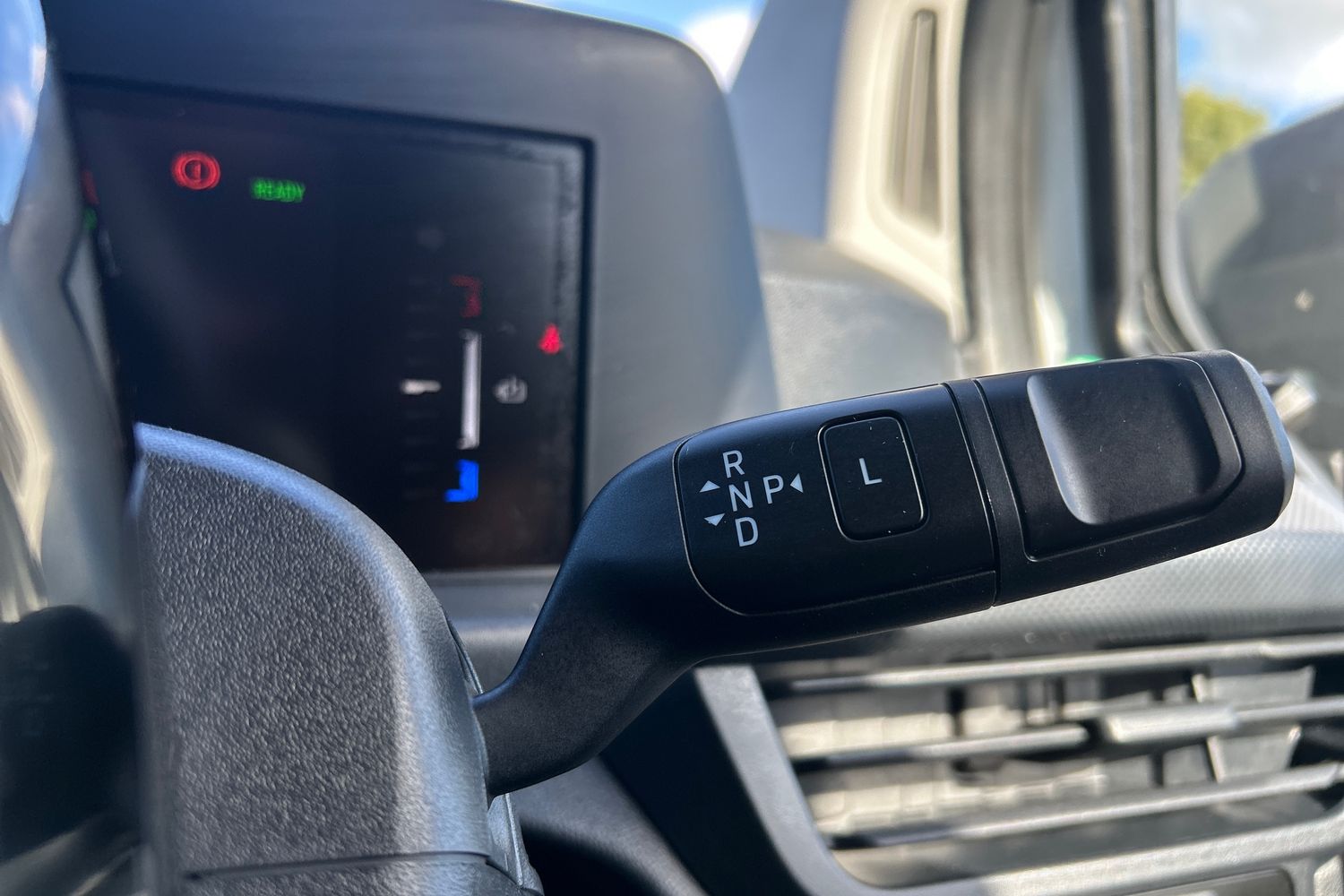 Ford E-TRANSIT CUSTOM Photo 37