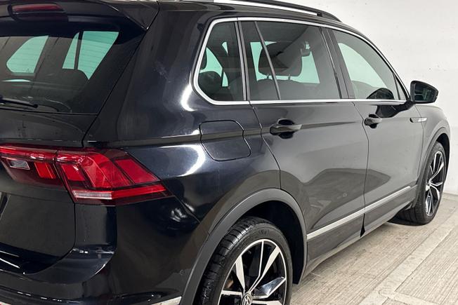VOLKSWAGEN Tiguan Photo 37