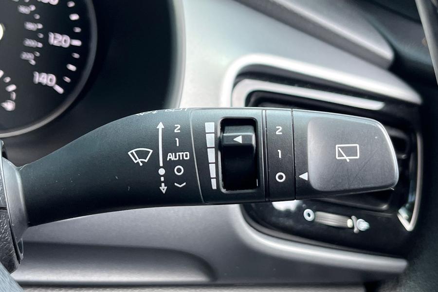 Kia STONIC Photo autoimg-a92c43ba6121fb6538fcf433957a14ef58f0adf1.jpg