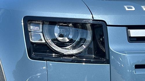 Land Rover Defender Photo autoimg-a92c473e1f530fba954496ffb150824dcd541330.jpg
