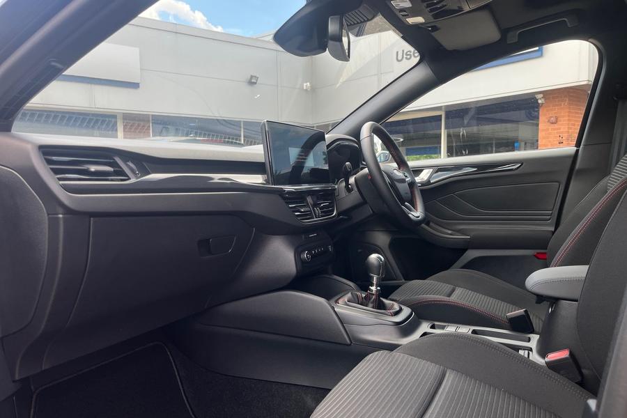 Ford FOCUS Photo autoimg-a92c70531543e9631fbdda60a304663cce980785.jpg