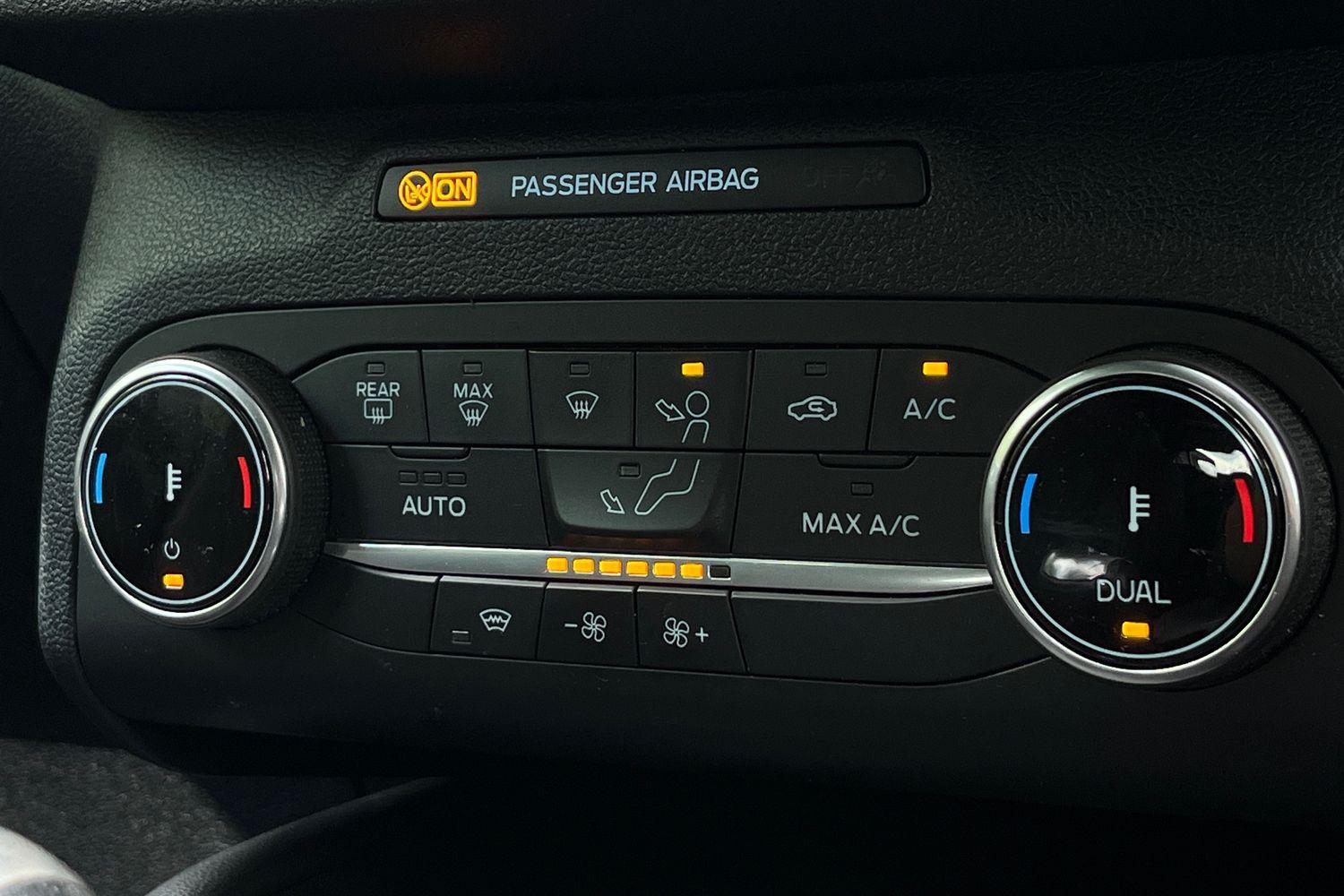 Ford Kuga Photo 32