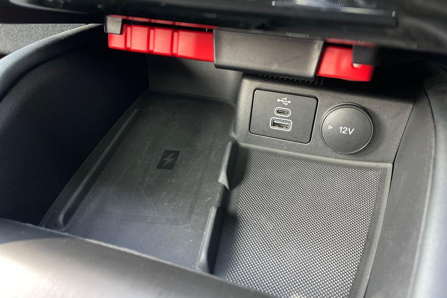 Ford Kuga Photo autoimg-a934b973a4679b0f0624d8408f7c810a4823c0b0.jpg