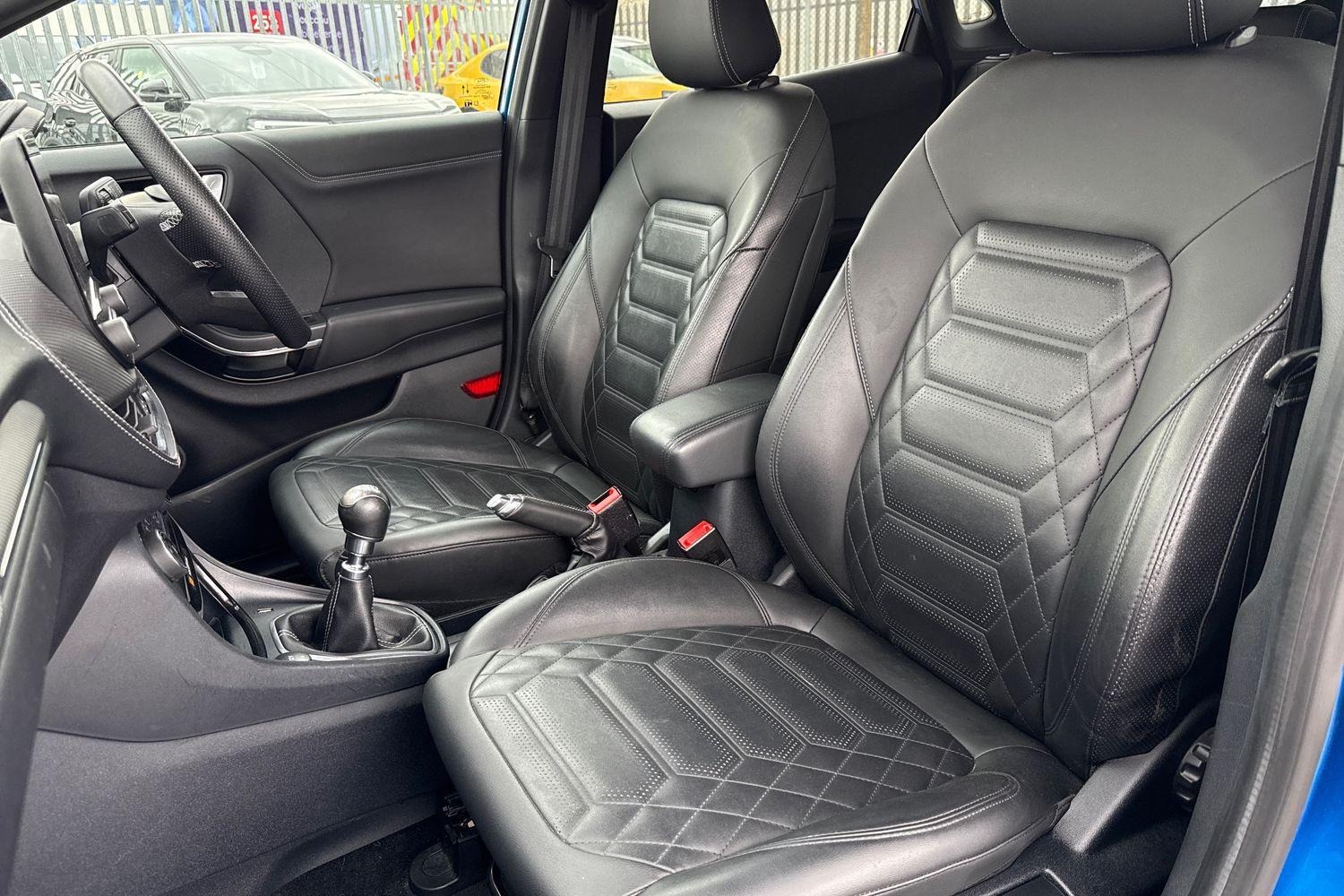 Ford PUMA Photo 18