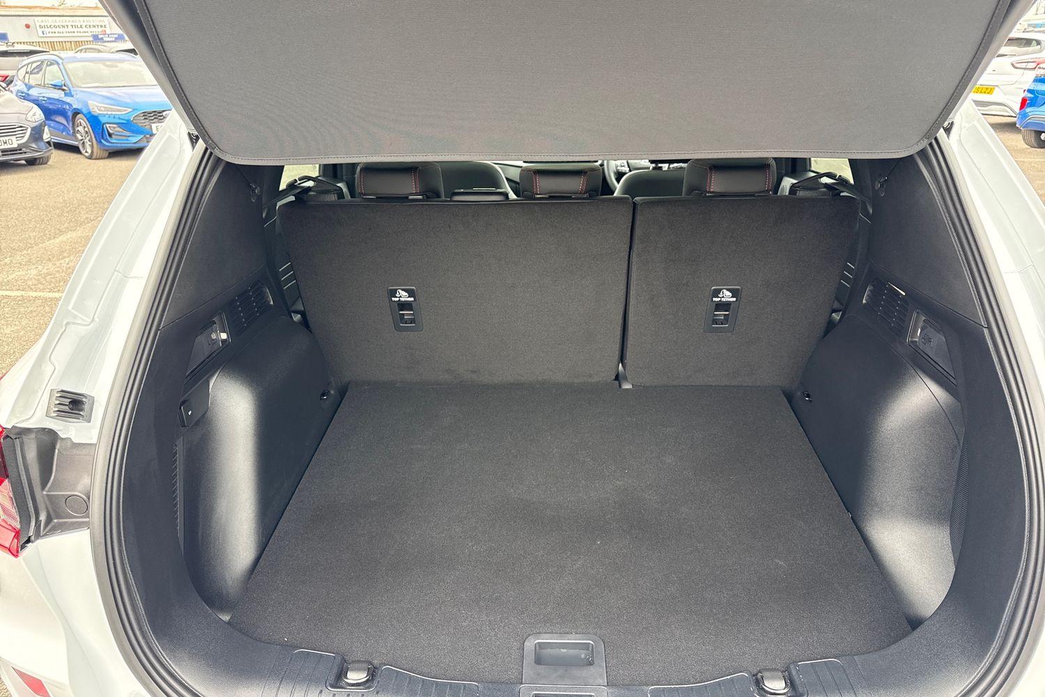 Ford KUGA Photo 20