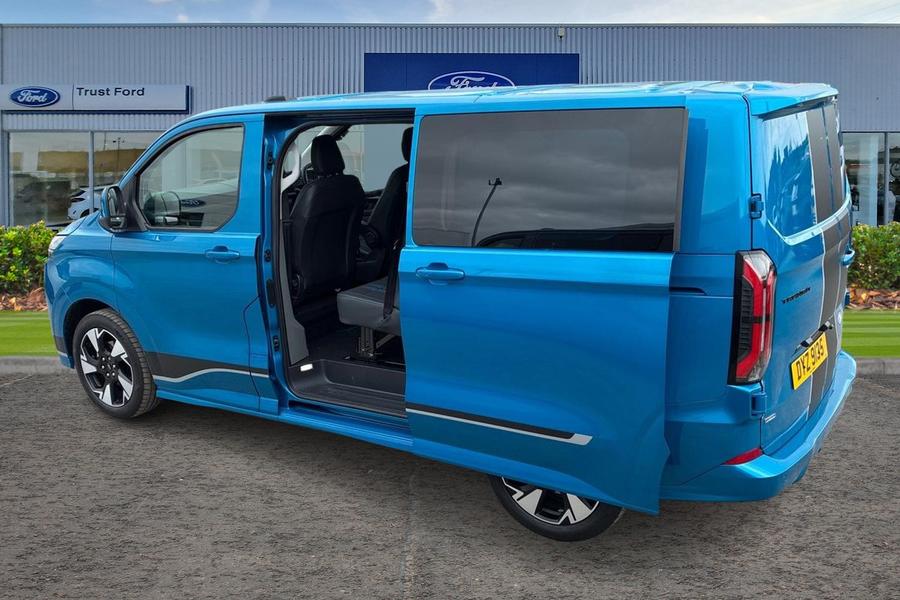 Ford TRANSIT CUSTOM Photo autoimg-a93a59a4907bf644c9fcfc4e18520c9a43aa6247.jpg