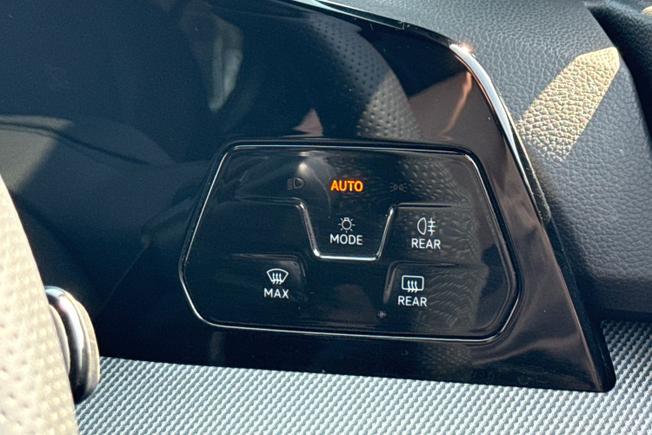 VOLKSWAGEN Golf Photo 45