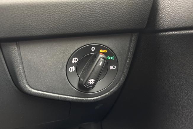 VOLKSWAGEN Polo Photo 28