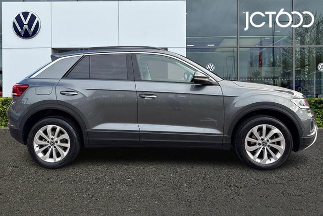 VOLKSWAGEN T-Roc Photo 4