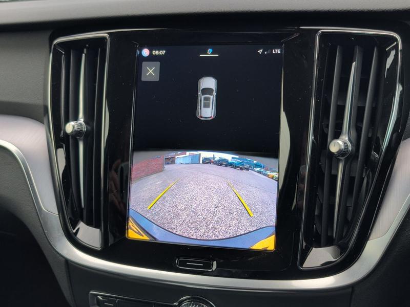 Used Volvo V60 FP23AOF 21