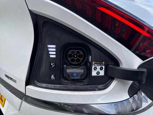 Kia EV6 Photo autoimg-a94ac3f373c3d0ae551542867299cf53ff736207.jpg