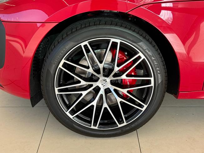 PORSCHE Macan Photo 23