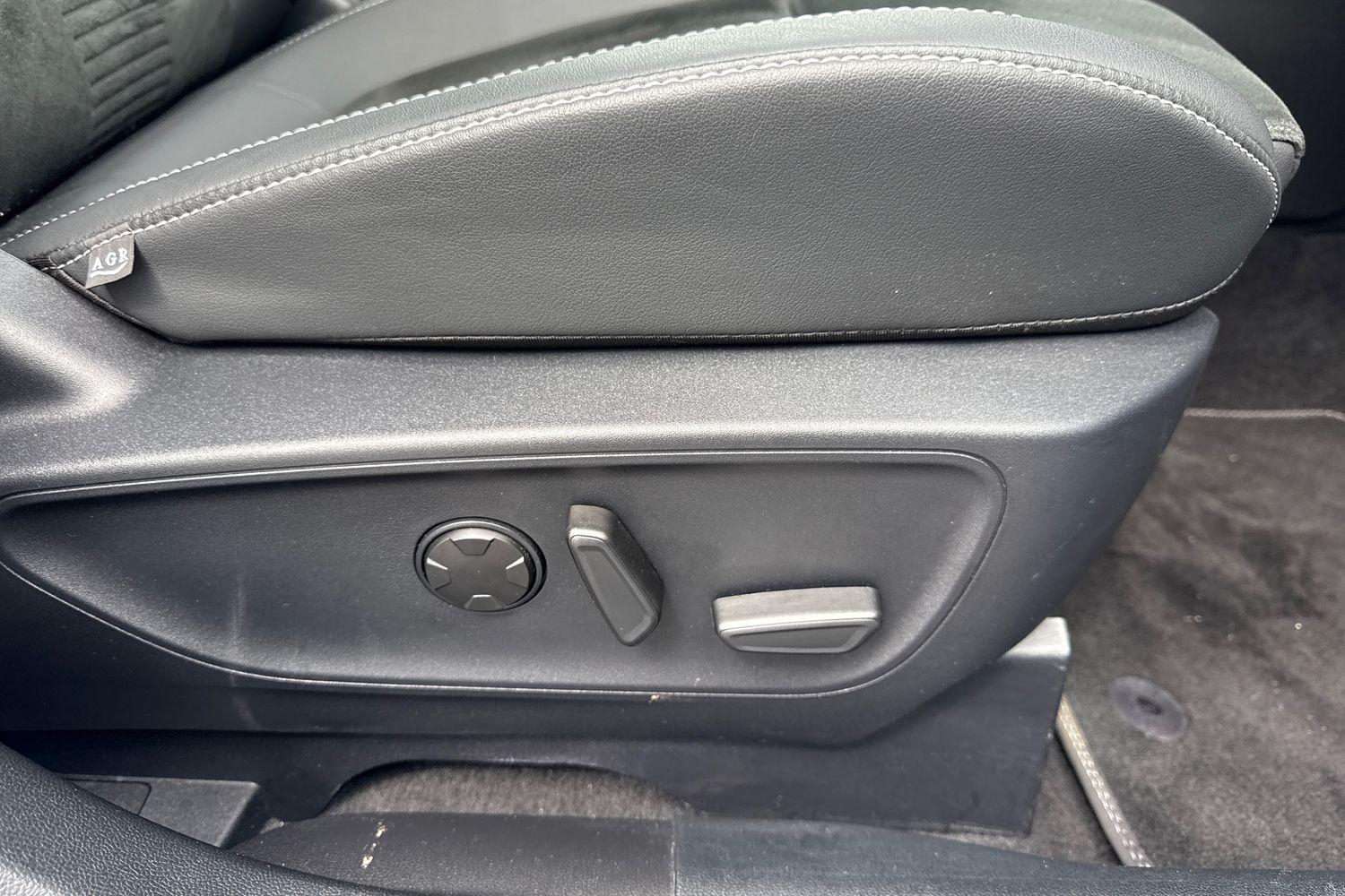 Ford KUGA Photo 34