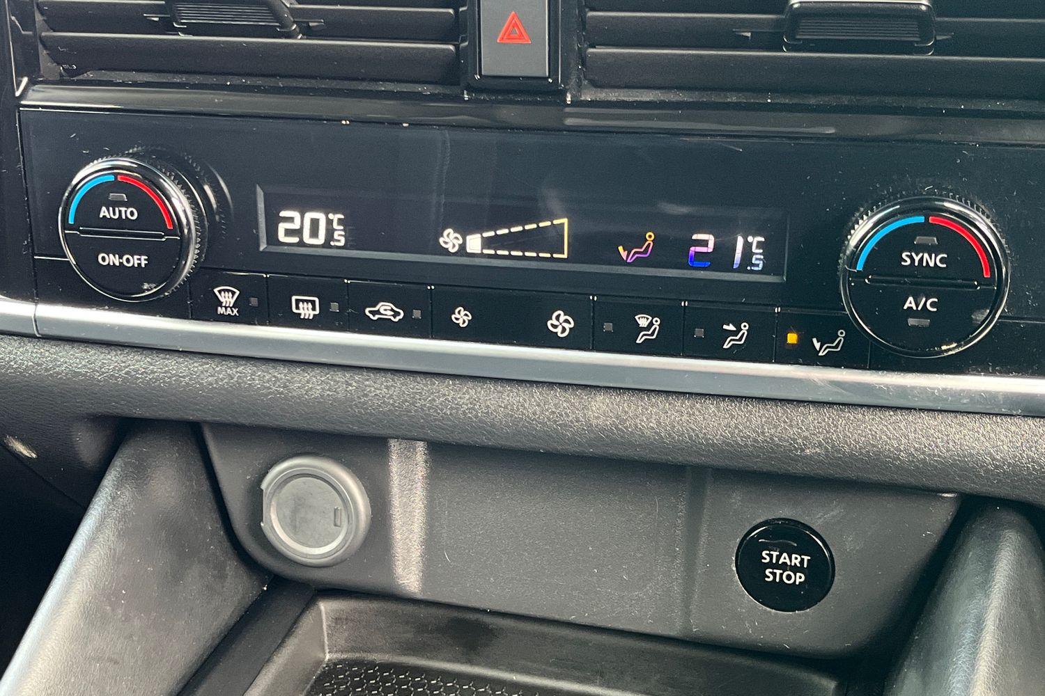 Nissan Qashqai Photo 30