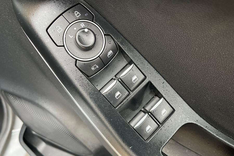 Ford PUMA Photo autoimg-a954ea2d2fb69667309b45217701377787a9c558.jpg