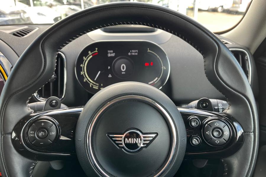 MINI Countryman Photo autoimg-a955b88d5fdf74f0da998ddf59799a180deb86dd.jpg