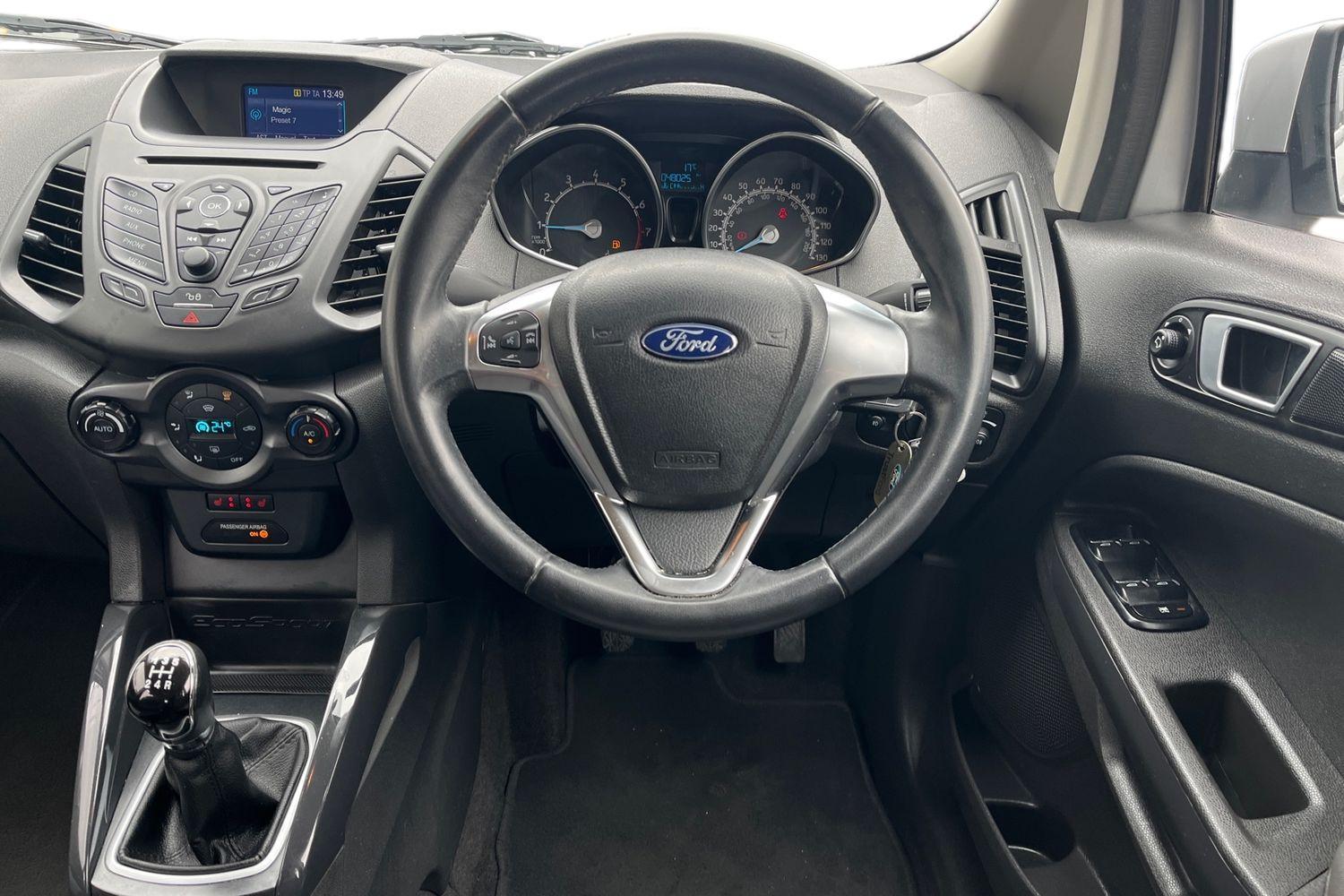 Ford EcoSport Photo 10