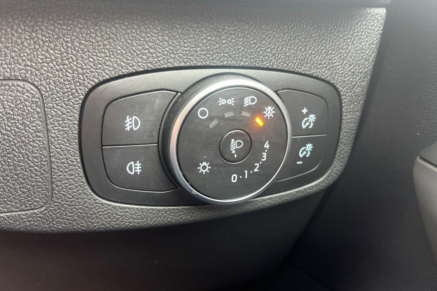 Ford FOCUS Photo 22