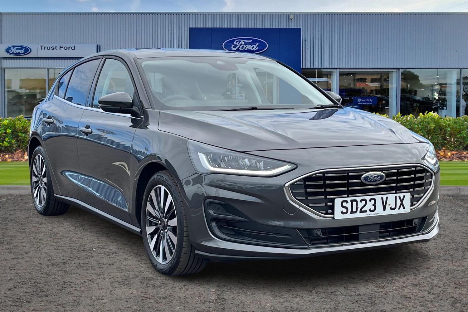Ford Focus Photo 0
