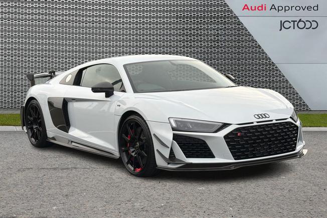 AUDI R8 Photo 1