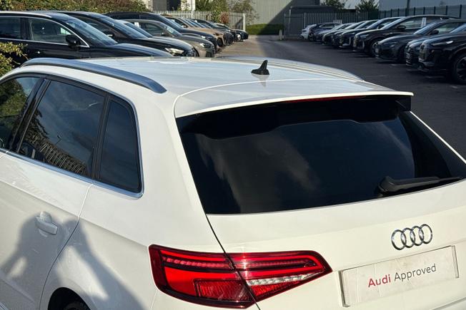 AUDI S3 Photo 24
