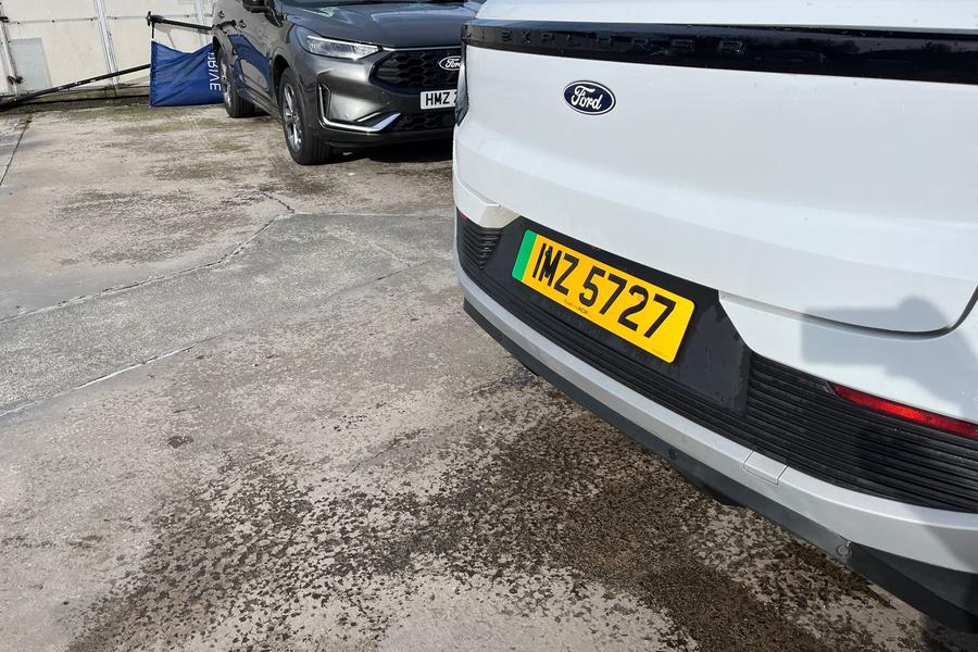 Ford Explorer Photo autoimg-a9670862e1384971def82b65b6f8e554388b2112.jpg