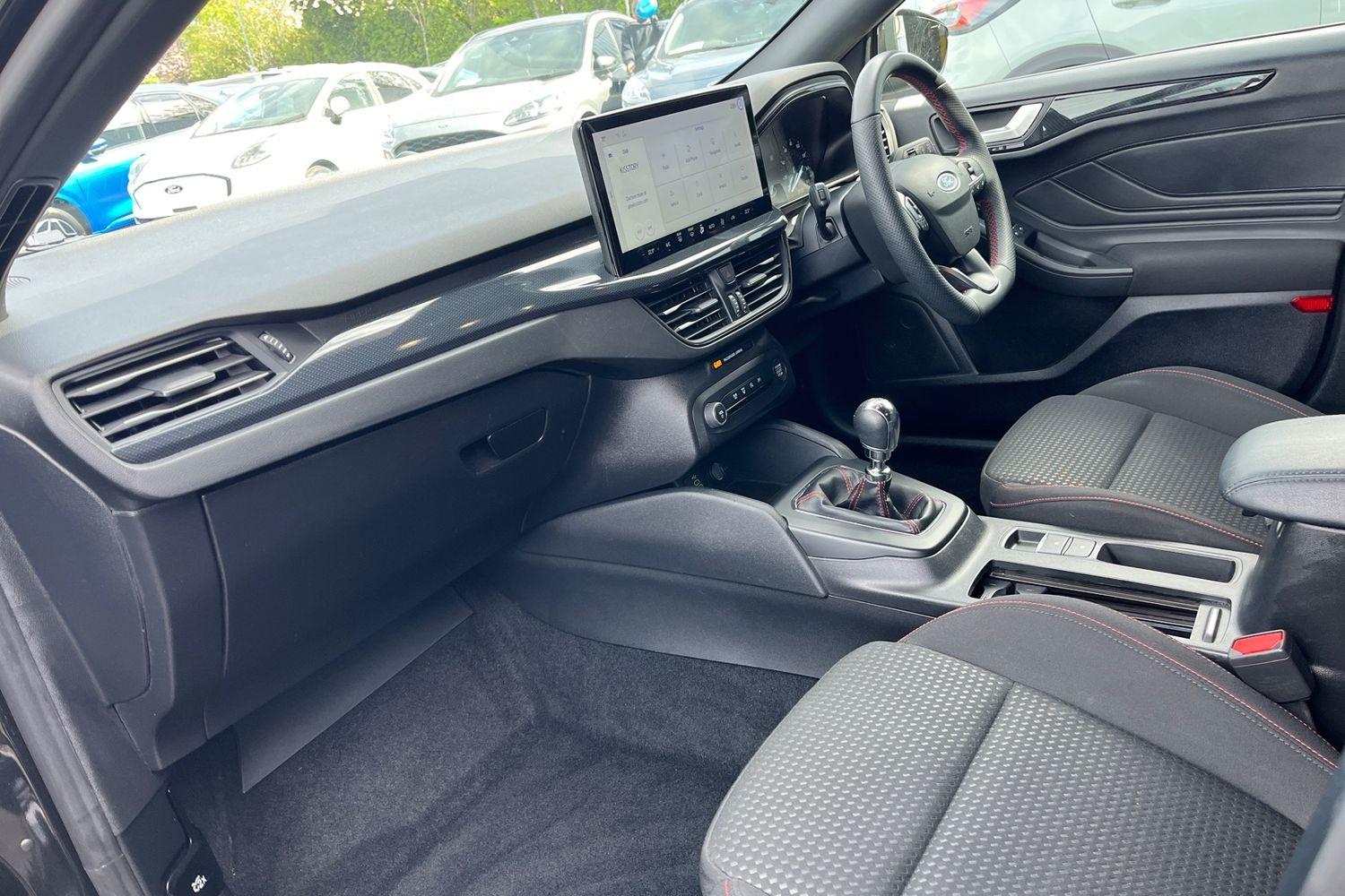 Ford Focus Photo 17