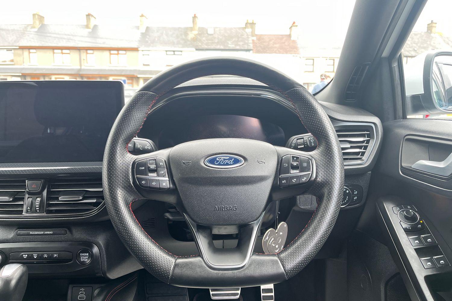Ford Focus Photo 11