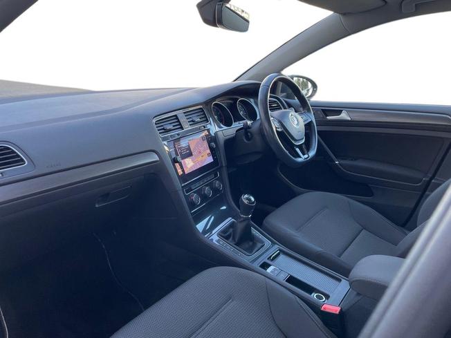 Volkswagen Golf Photo 2