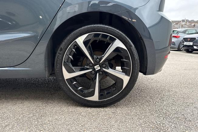 SEAT Ibiza Photo 24