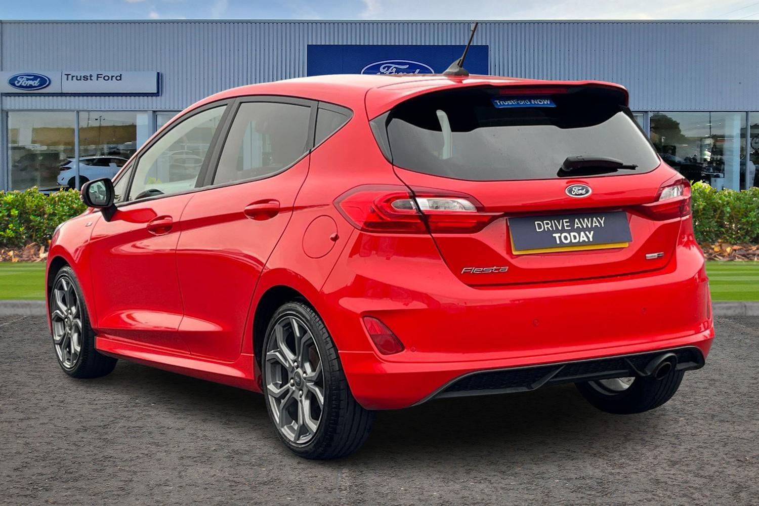 Ford Fiesta Photo 1