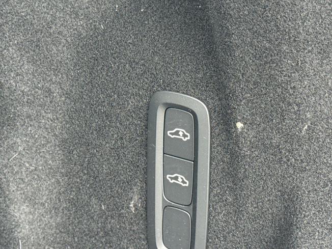 VOLVO XC60 Photo 24