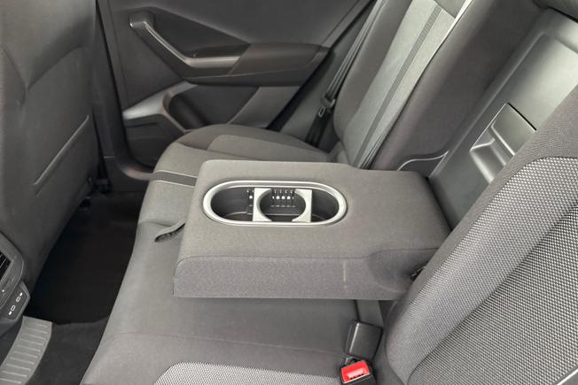 VOLKSWAGEN T-Roc Photo 34