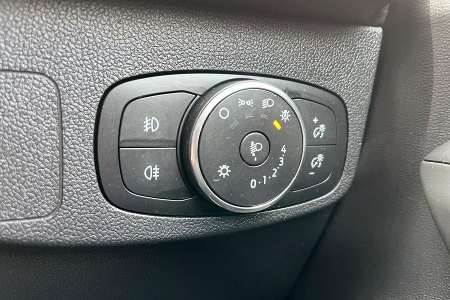 Ford Focus Photo autoimg-a98424cc15e7c063452a1024e1cac64c4cdd2a4a.jpg