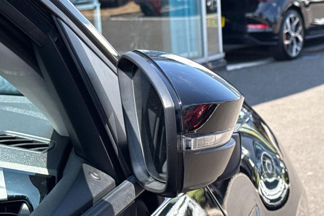VOLKSWAGEN T-Cross Photo 42