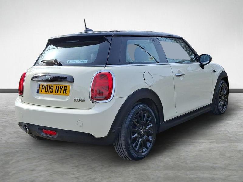 Used MINI Hatch PO19NYR 3
