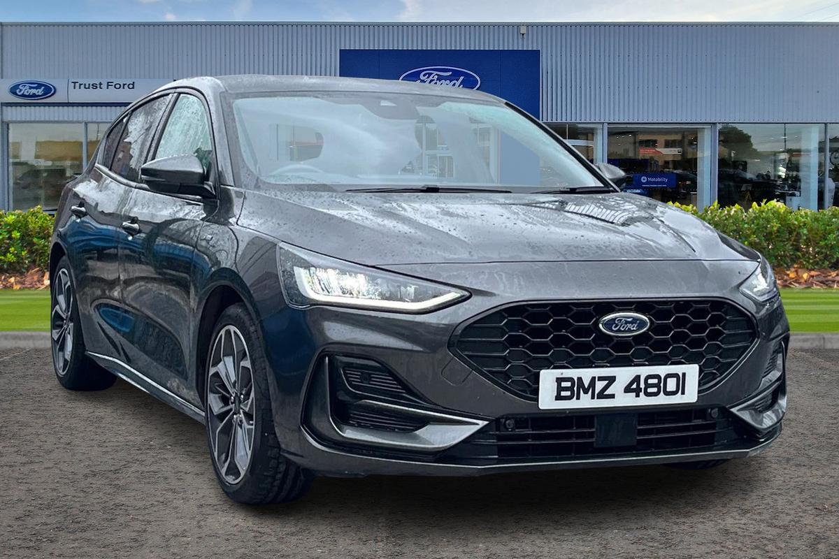Ford Focus listing photo