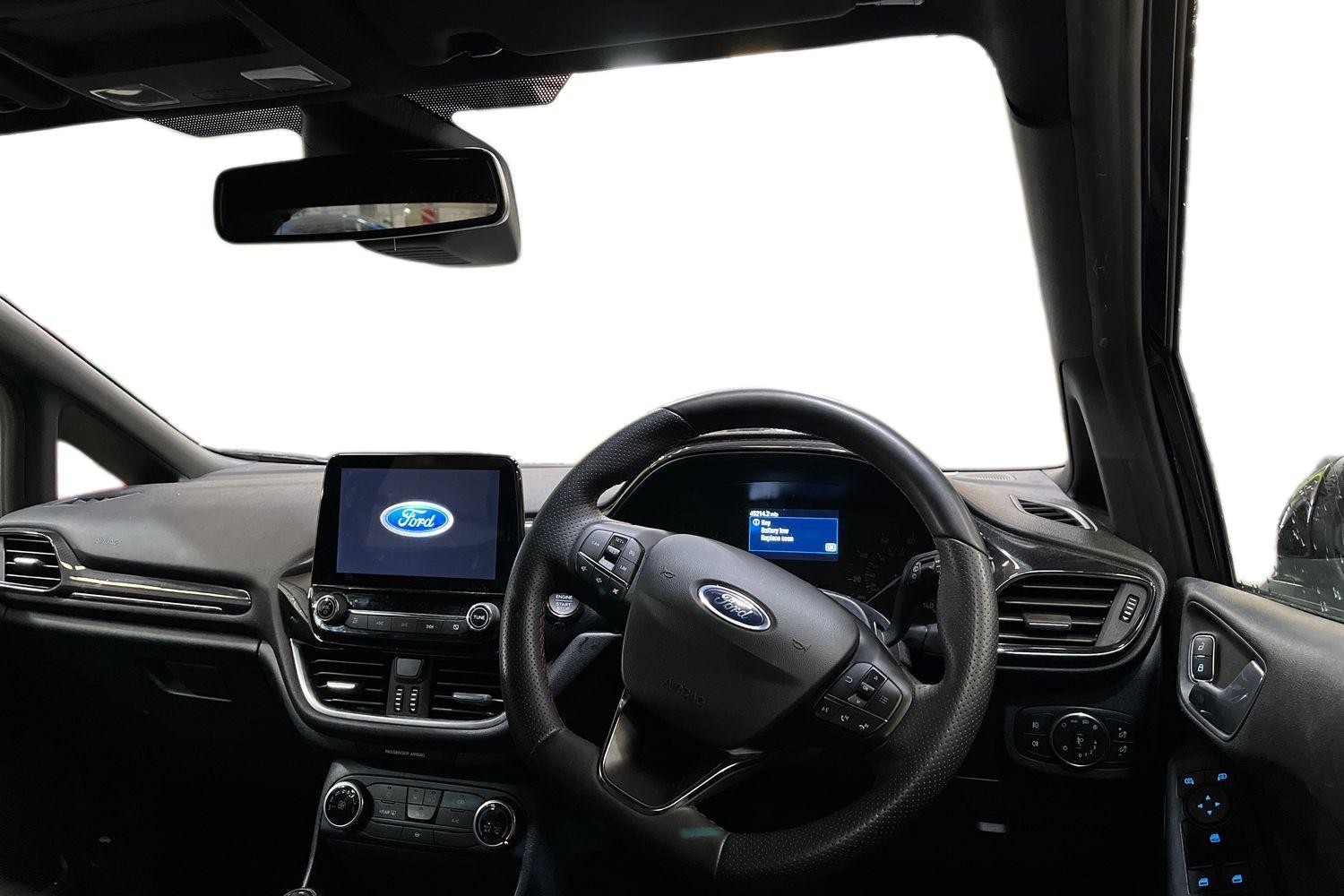 Ford FIESTA Photo 10