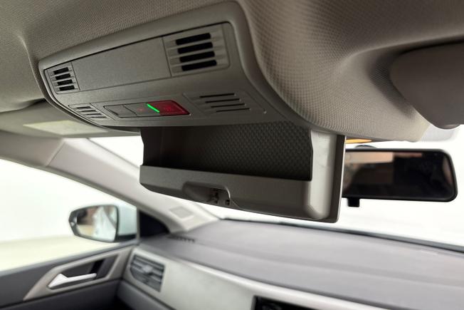 VOLKSWAGEN Polo Photo 29