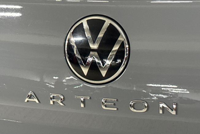 VOLKSWAGEN Arteon Photo 27