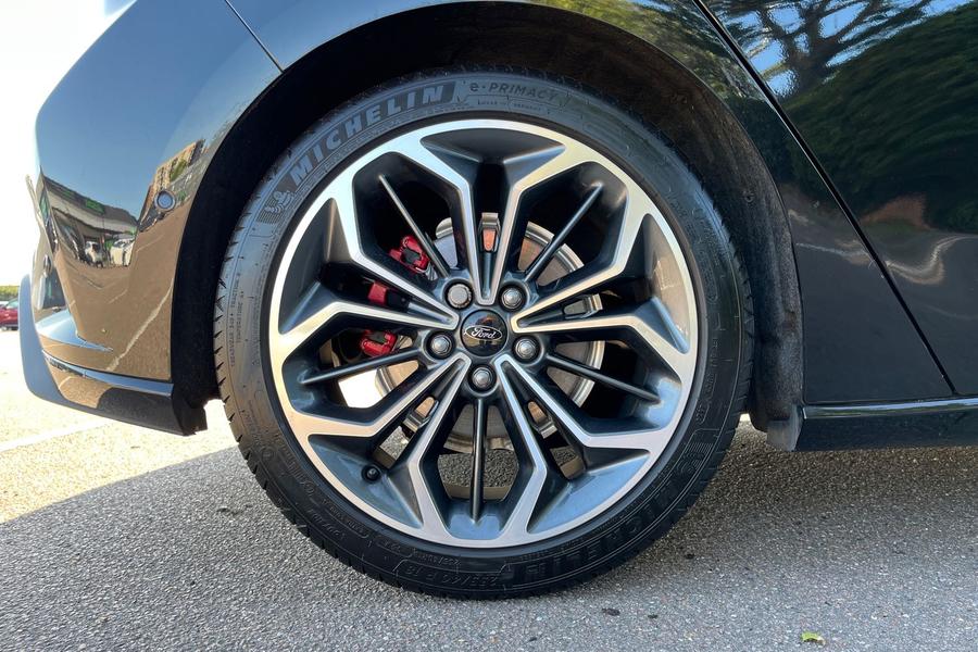 Ford Focus Photo autoimg-a995aa0c03d7a56a8d1826f40cc531ca436d82f3.jpg