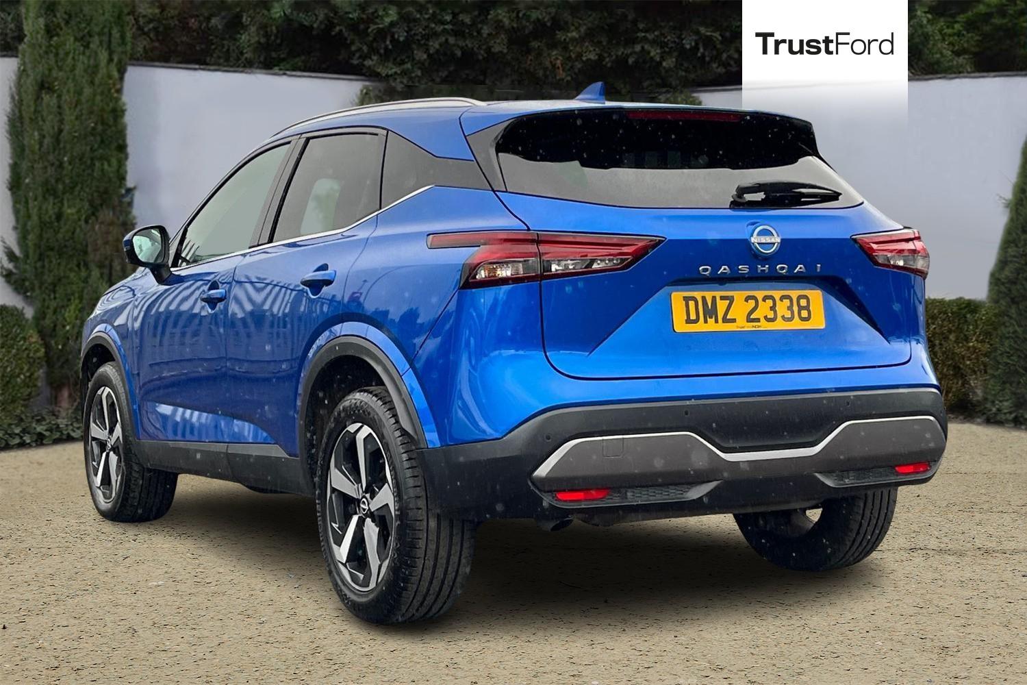 Nissan QASHQAI Photo 1