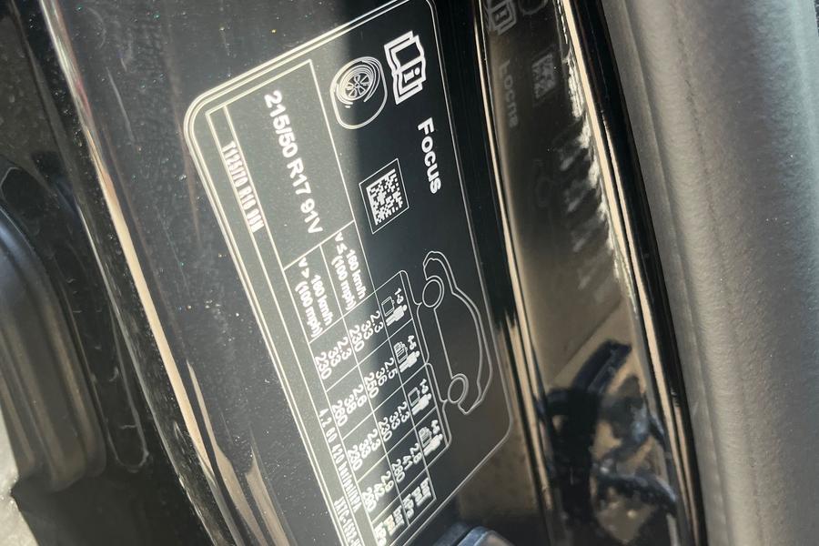 Ford FOCUS Photo autoimg-a9a13a6537b4624008f354479b4a0ec123b6ef43.jpg