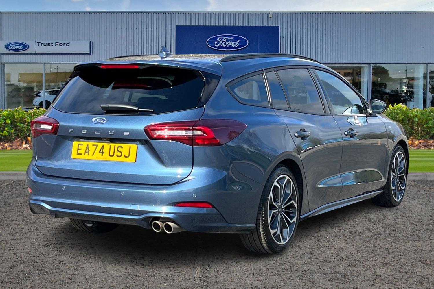 Ford FOCUS Photo 3