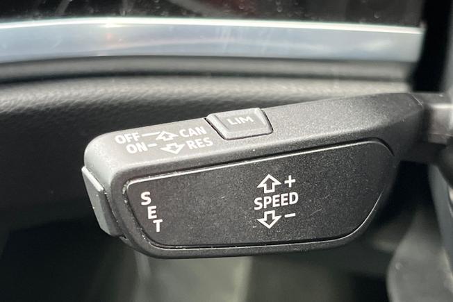 AUDI Q3 Photo 26