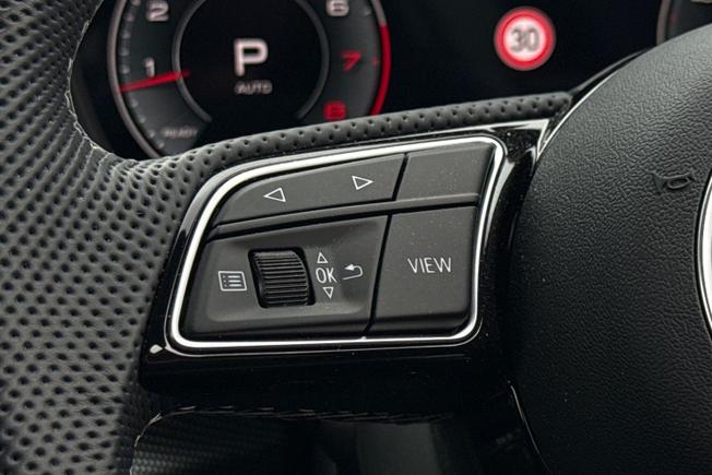 AUDI Q2 Photo 16