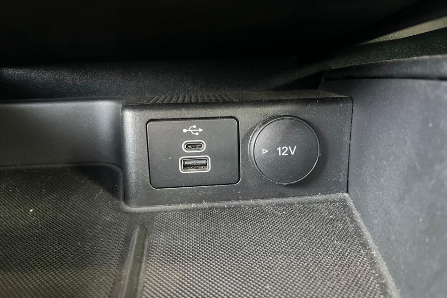 Ford KUGA Photo autoimg-a9aced769eab941a87c9e93f46381934d2d7c0af.jpg