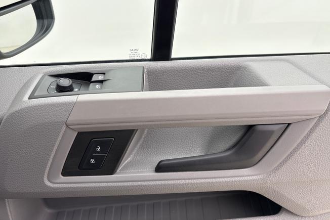 VOLKSWAGEN Crafter Photo 27